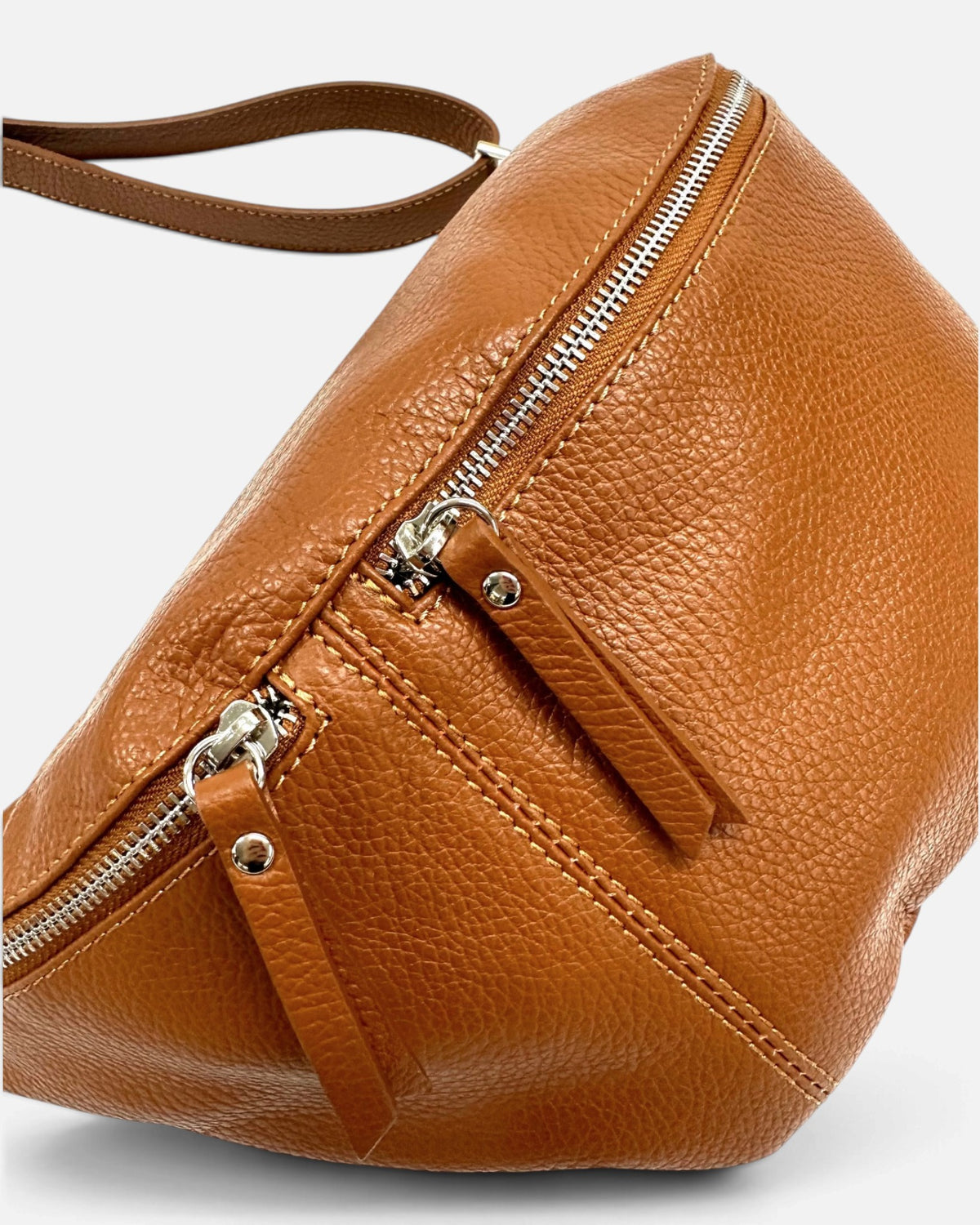 Nives Beuteltasche – 3 Farben