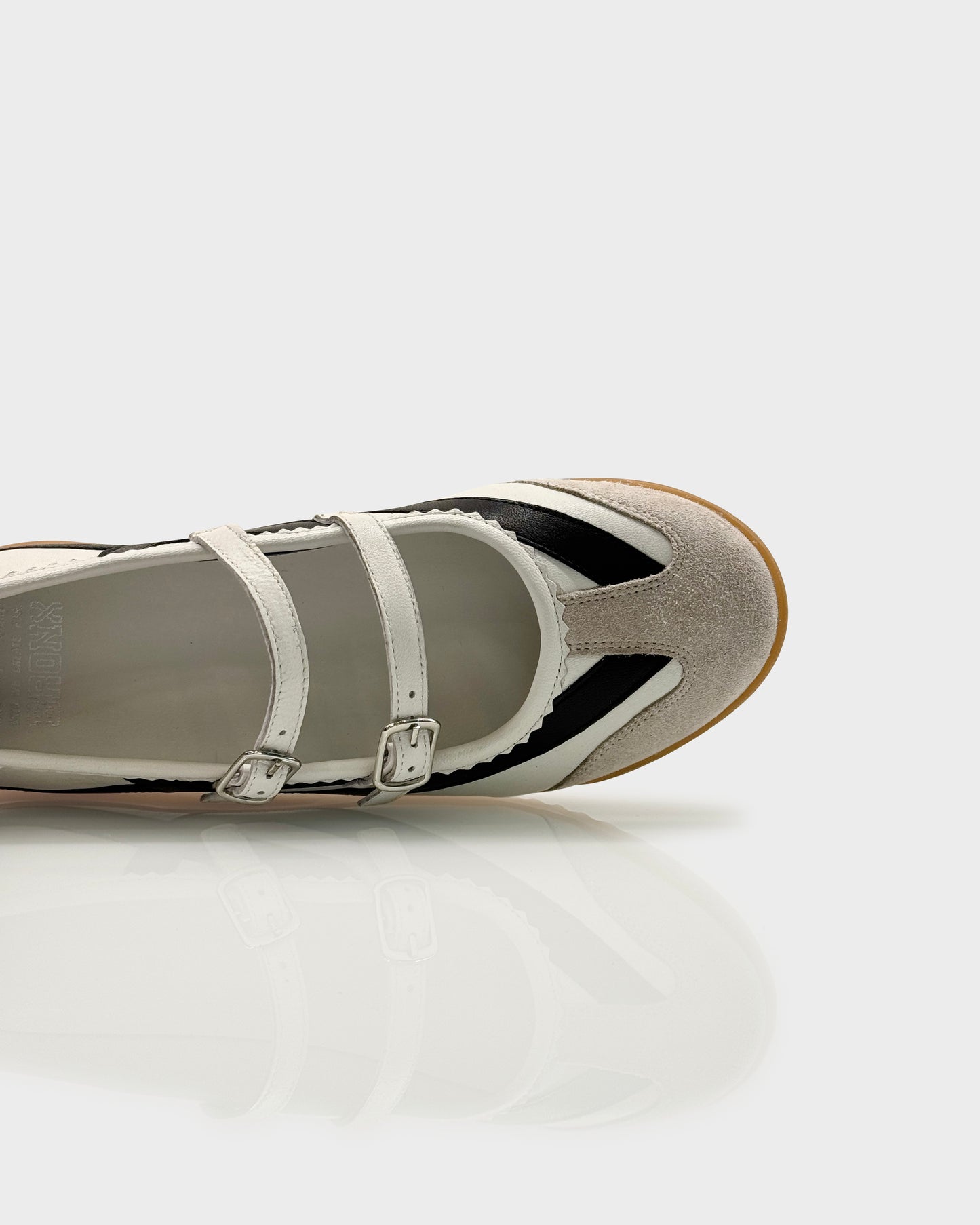 Sneakerina Ivory Black